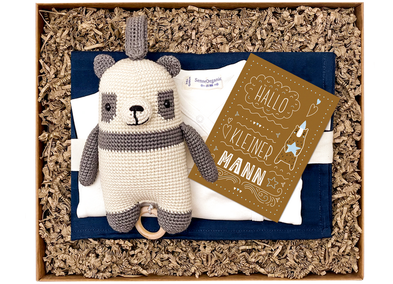 Die Baby Junge "Sueße Traeume Deluxe-Box" ist personalisierbar mit dem Babynamen und das perfekte Geschenk zur Geburt.