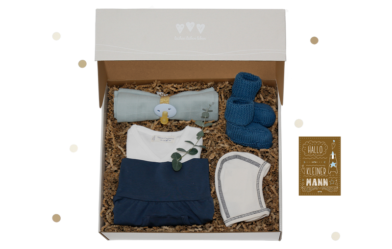 Die Baby Geschenkbox für Jungen "Erstausstattung Erste Wochen-Deluxe" ist das perfekte Geschenk zur Geburt.