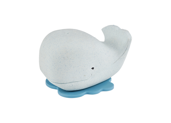 Das Upcycling Badespielzeug Wal von Hevea Planet ist ein tolles Geschenk zur Geburt. 