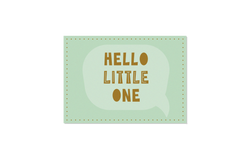 Die Grußkarte „HELLO LITTLE ONE" mit Sprechblase in mint von lachenliebenleben ist ein wundervolles Geburtsgeschenk.